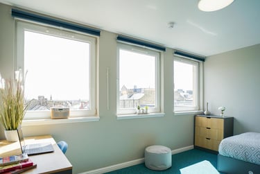 1 bed flat, Roxburgh Place, Old Town, Edinburgh, EH89SU - Image 3